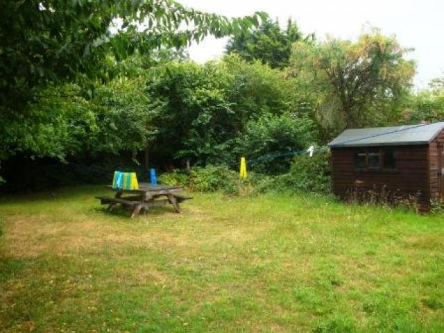 			5 Bedroom, 1 bath, 1 reception House			 Purley Avenue, CRICKLEWOOD